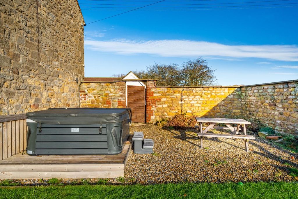 Additional image 17 of 6 bed detached house for saleScarborough Road, Filey YO14