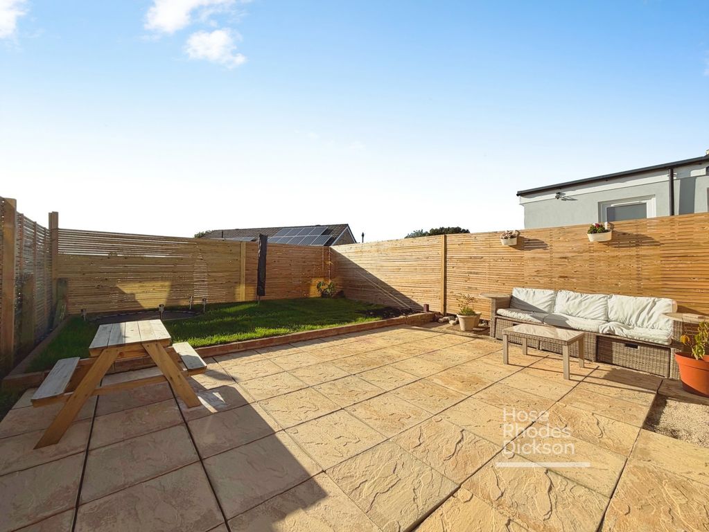 Property photo 2 of 10 Pbox-Img.Jpg