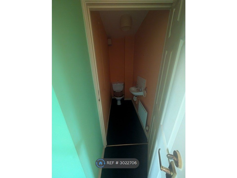 Property photo 3 of 14 Downstairs Toilet