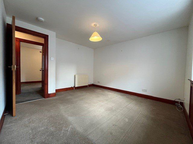 Property photo 3 of 7 Photo 3