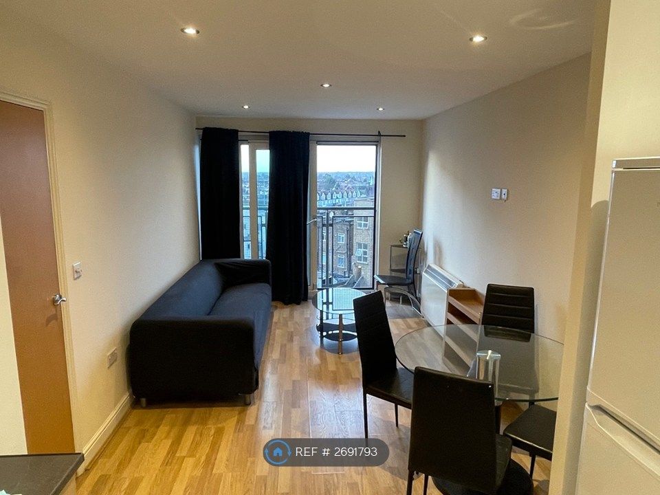 Property photo 2 of 10