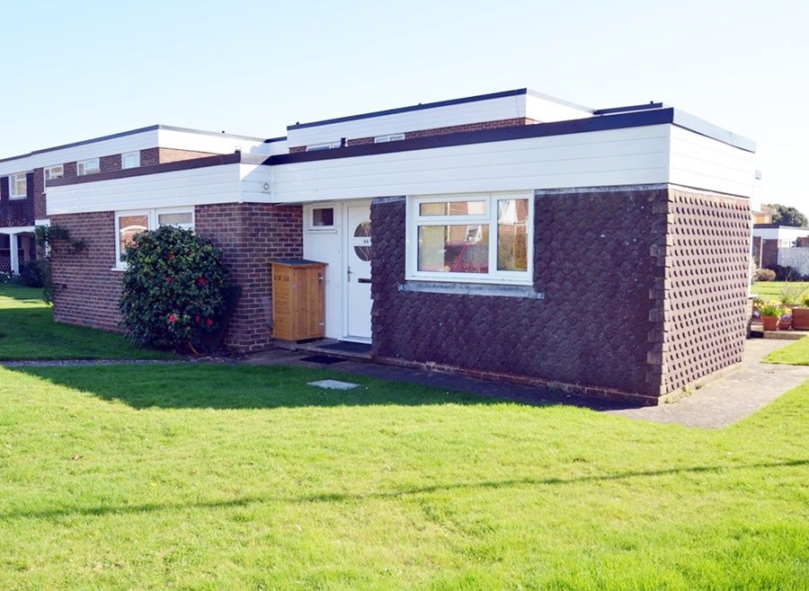 Property photo 1 of 12 Attached Bungalow