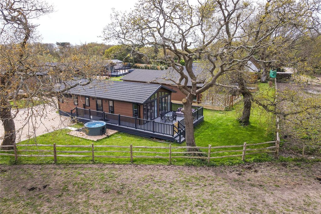 Property photo 1 of 15 Picture No. 02
