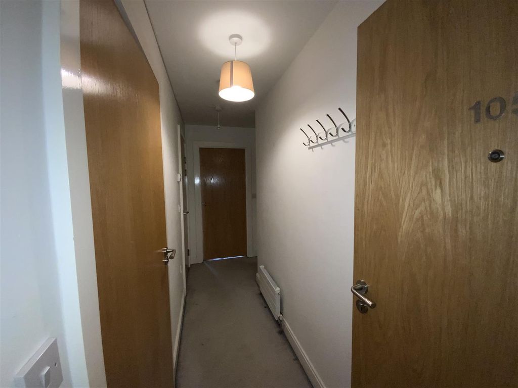 Property photo 2 of 9 Img_1682 (002).Jpg