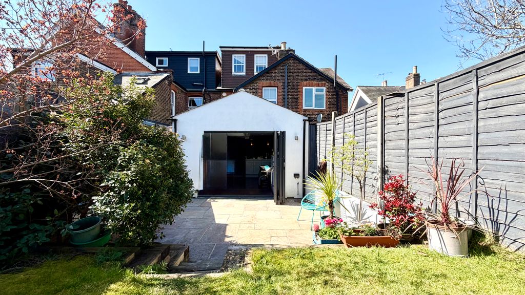 Property photo 1 of 35