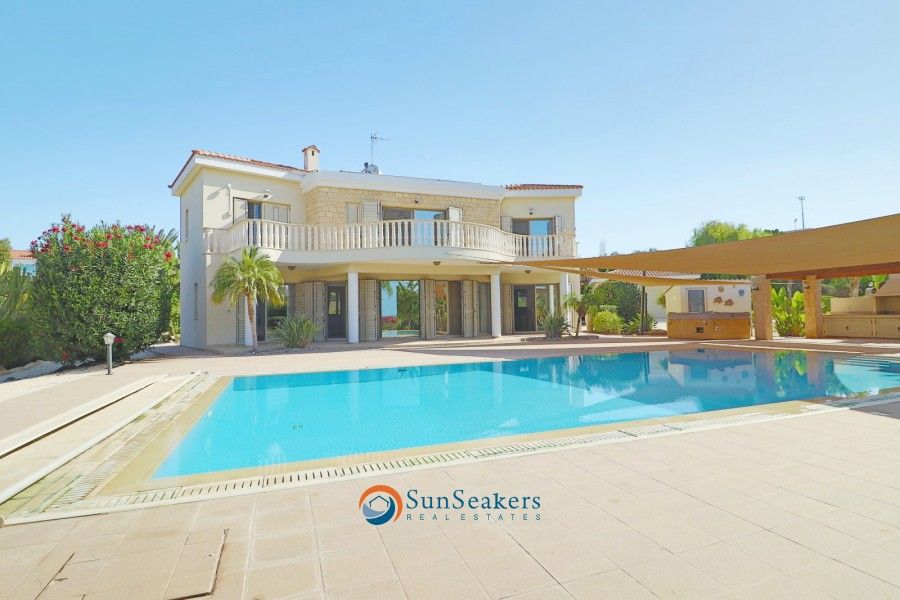 Property photo 1 of 49