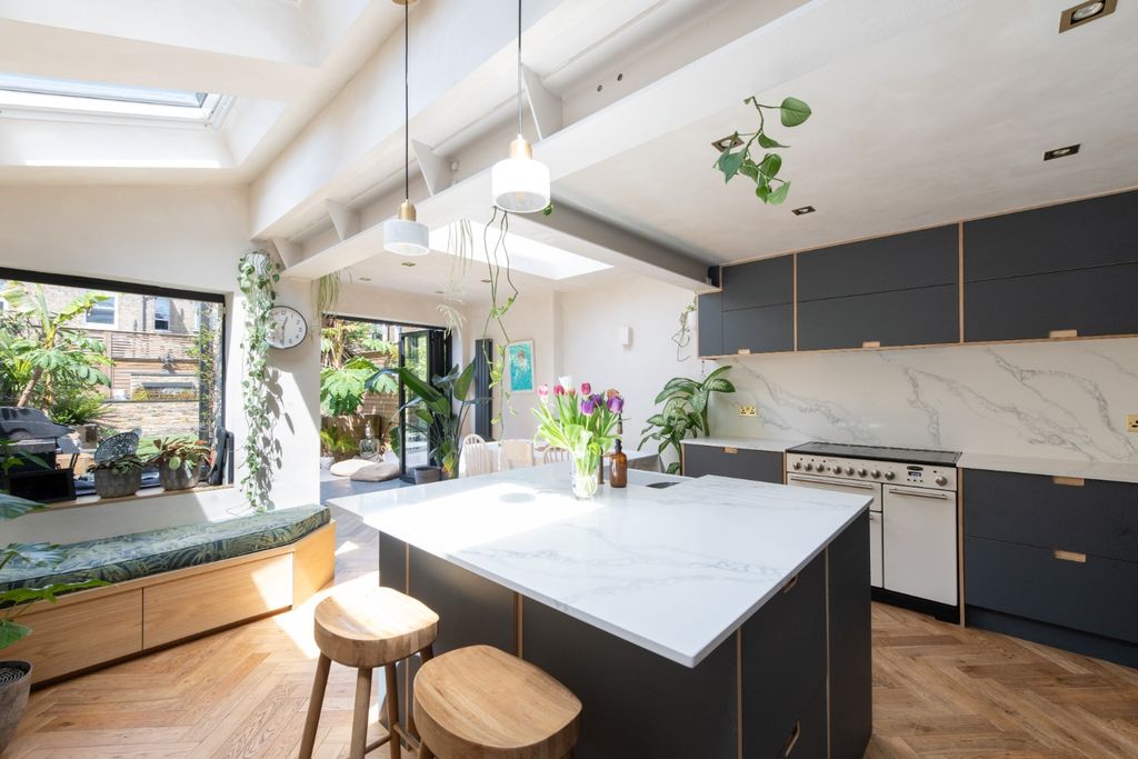 Property photo 3 of 46 5207422