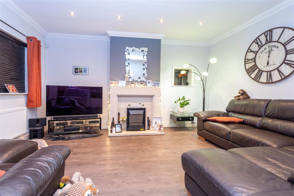 Additional image 5 of 5 bed detached house for saleRoyal Avenue, Leyland PR25