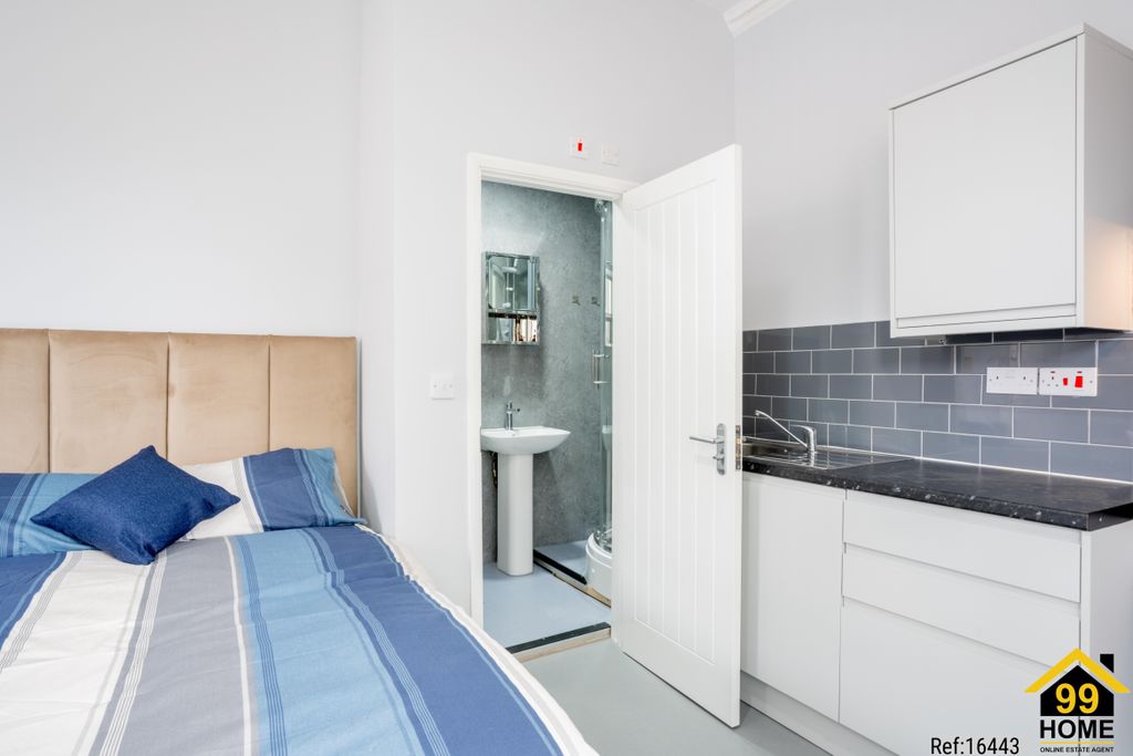 Property photo 2 of 8 Photo 1