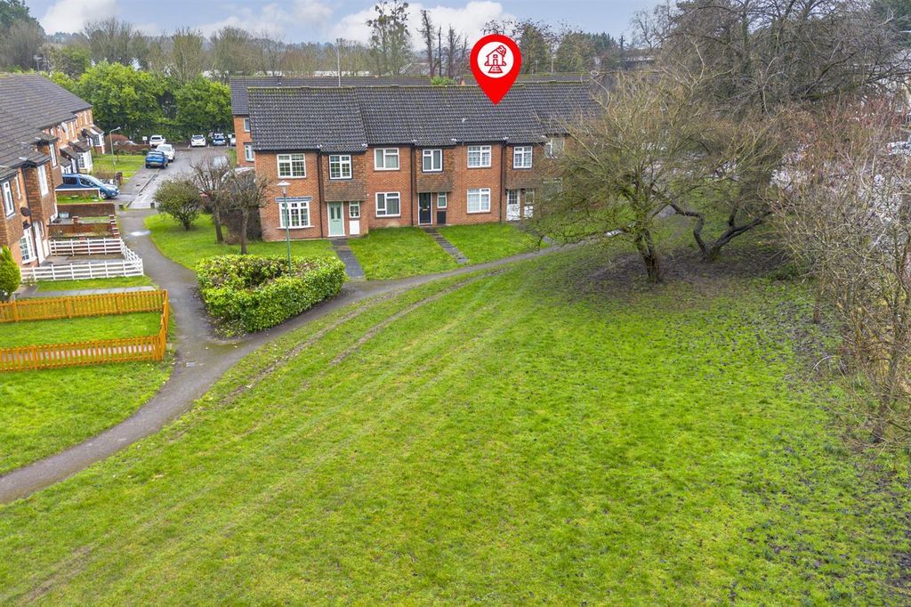 Property photo 2 of 17 Green Fronting Position.Jpg