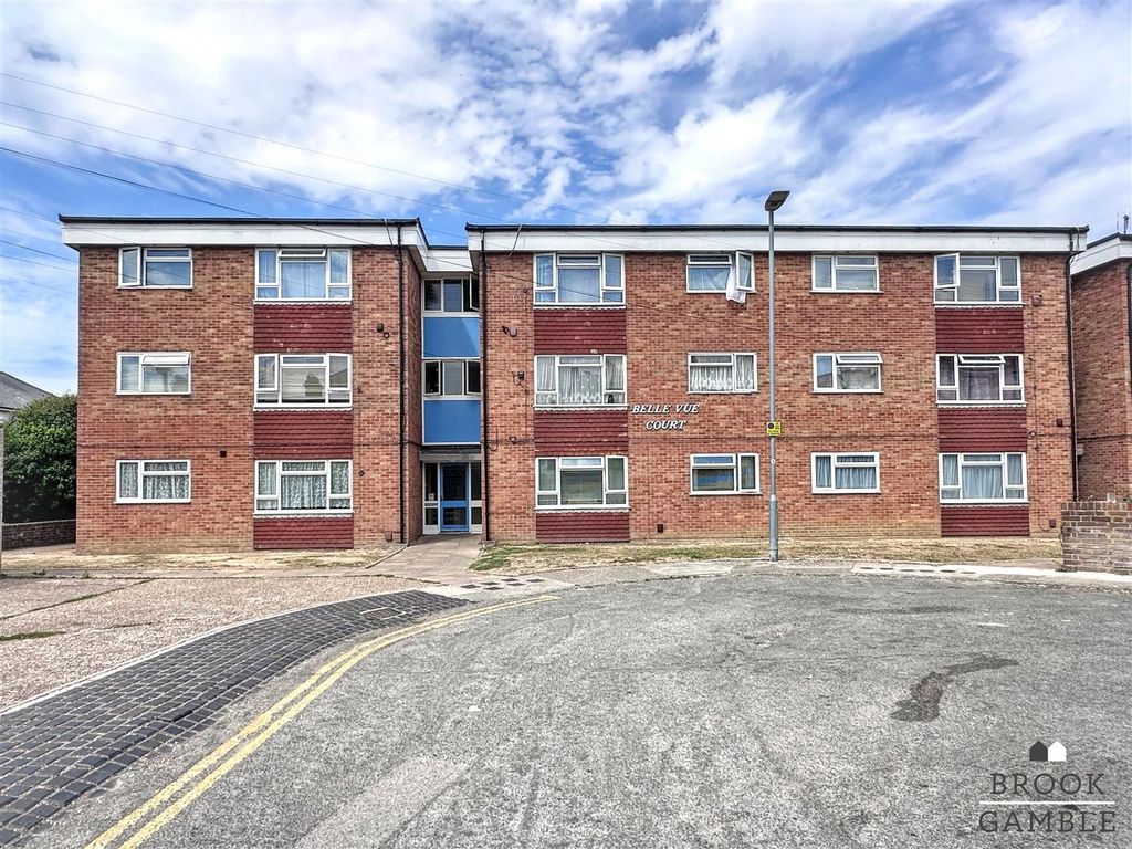 Property photo 1 of 7 01323 438506