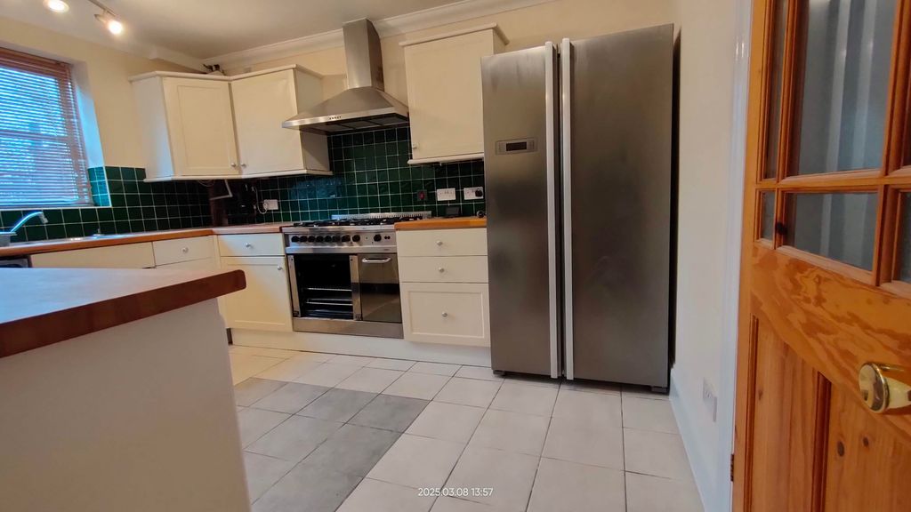 Property photo 1 of 27