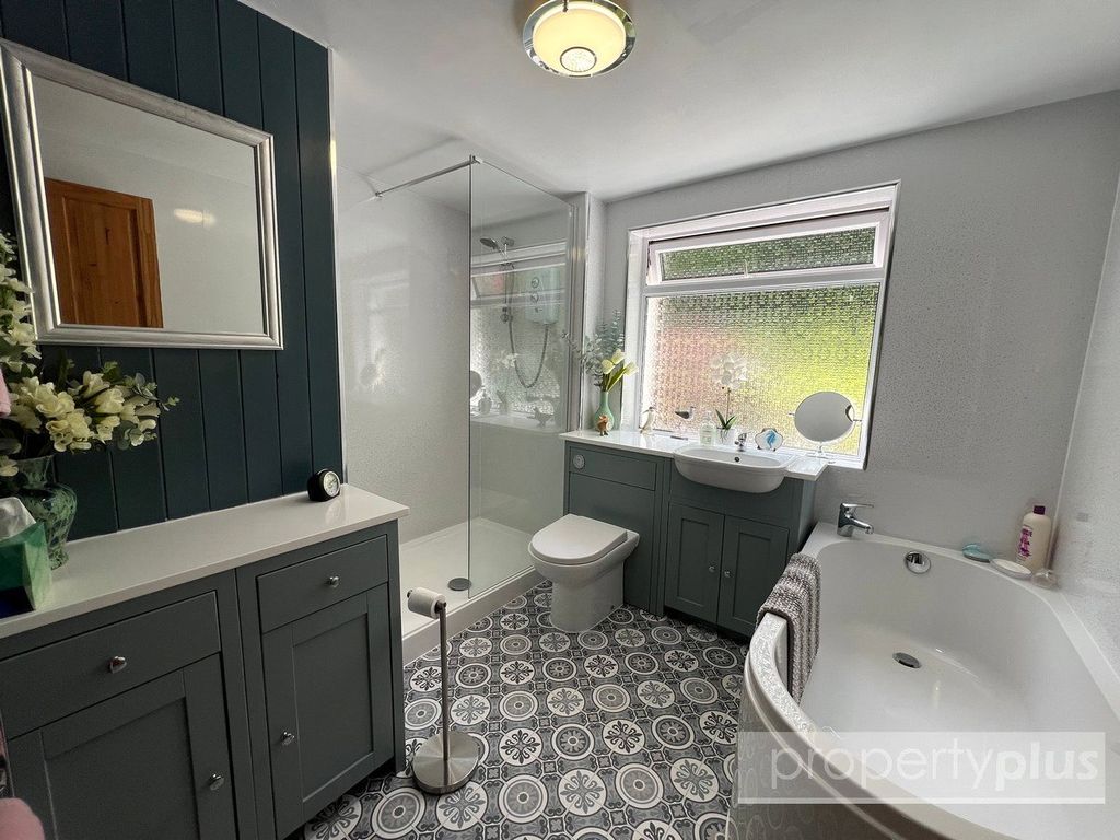 Property photo 3 of 28 Picture No. 01