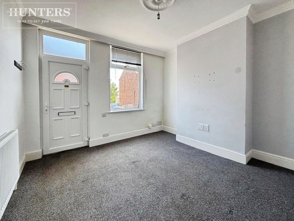 Property photo 2 of 13 Pbox-Img.Jpg