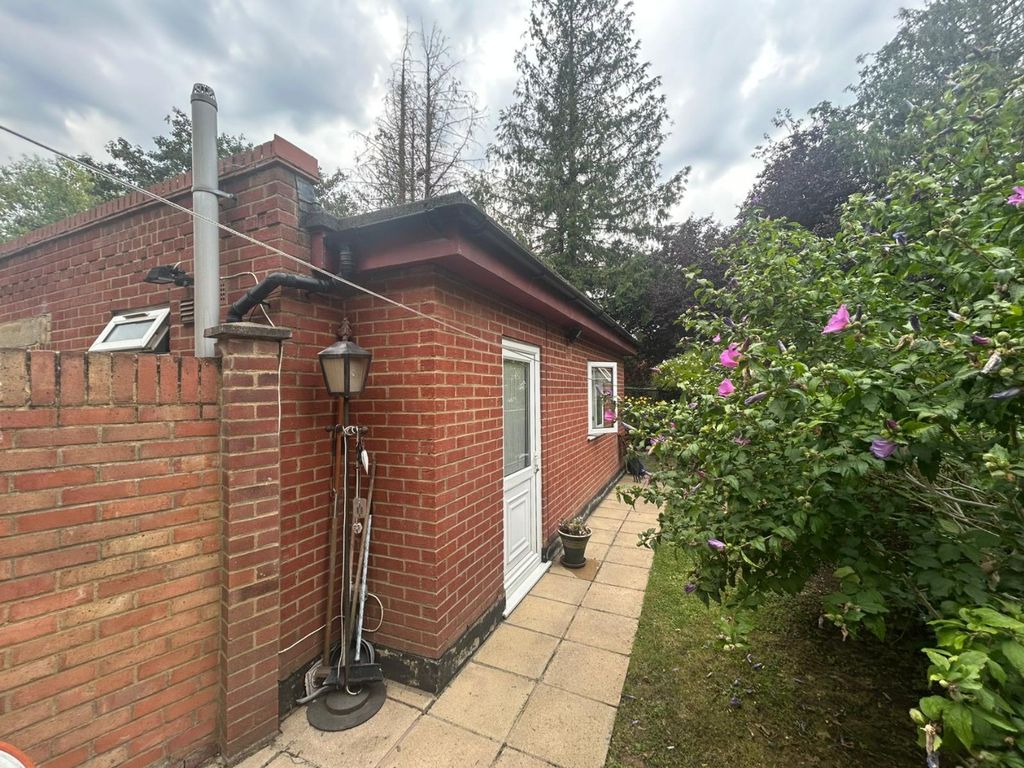 Property photo 1 of 7 4468920