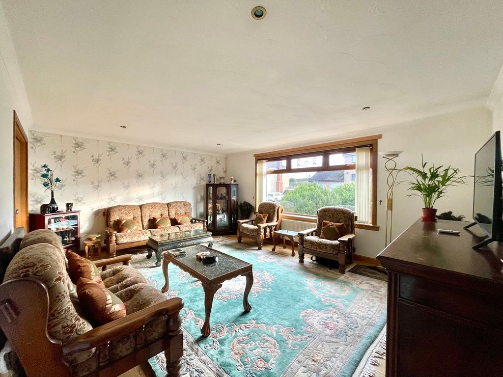 Property photo 3 of 30