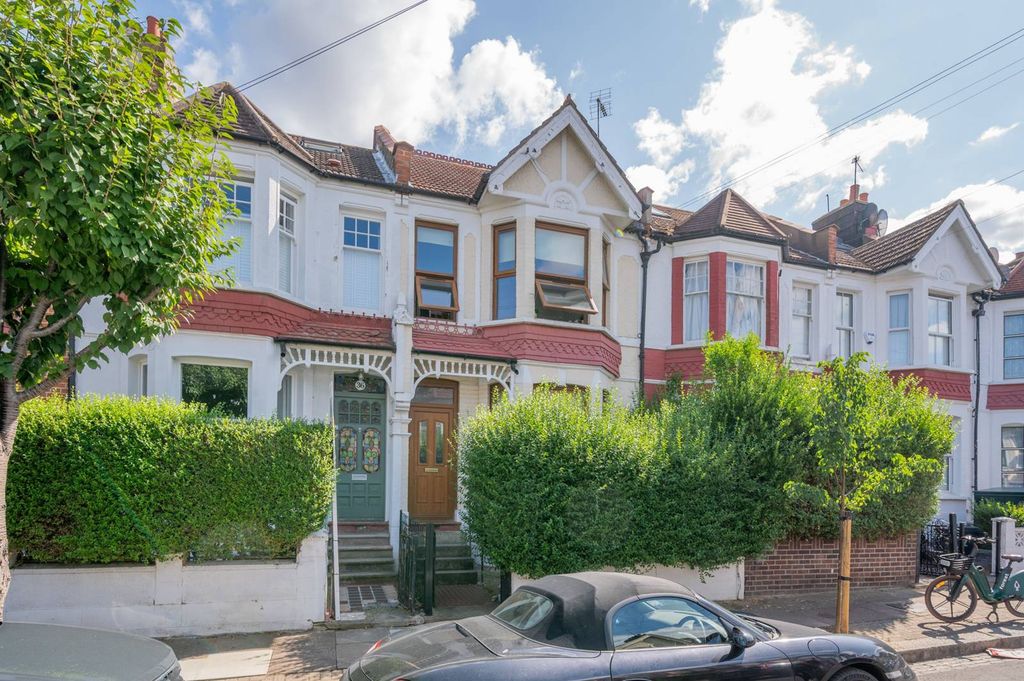 Property photo 2 of 10
