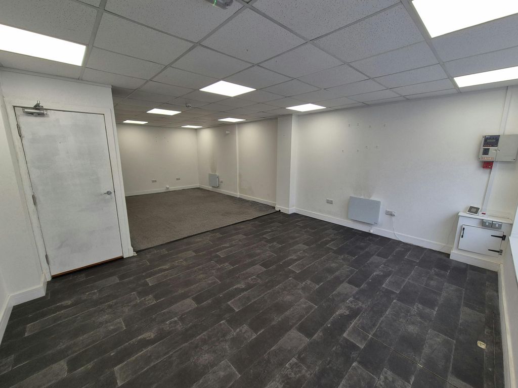 Property photo 2 of 7 Ground Floor