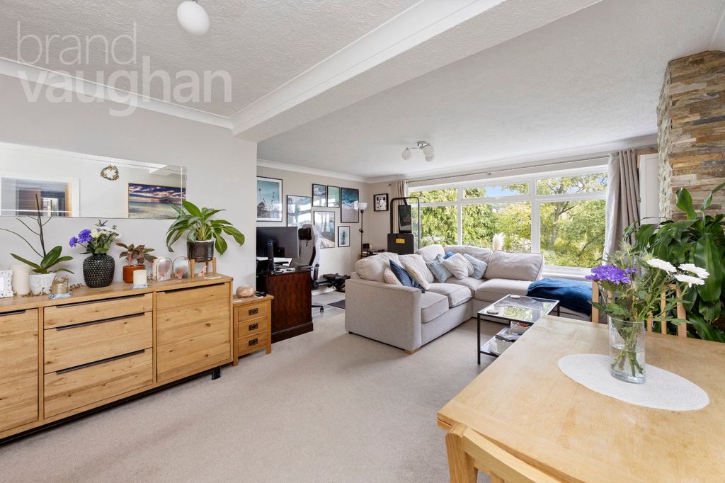 Property photo 2 of 18 Picture No. 08
