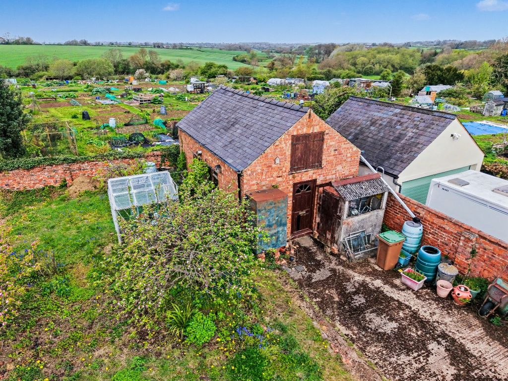 Property photo 3 of 66 5067754