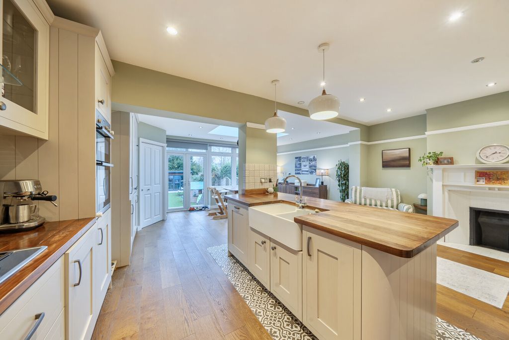 Property photo 3 of 19 1406711-18-6980Bf...