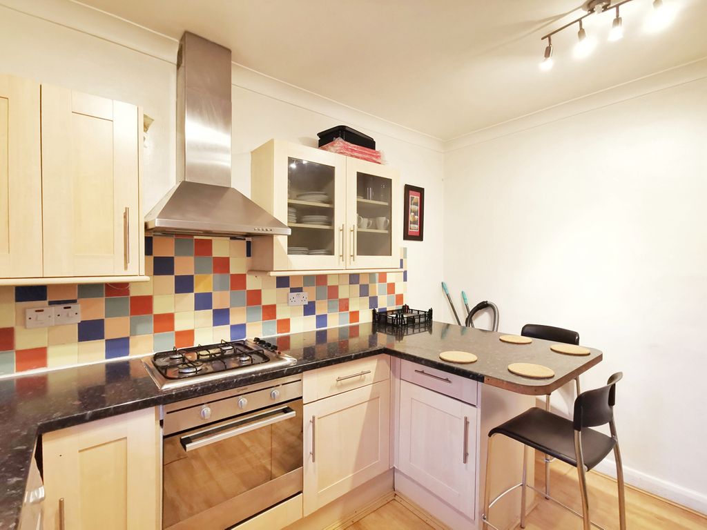 Property photo 3 of 11