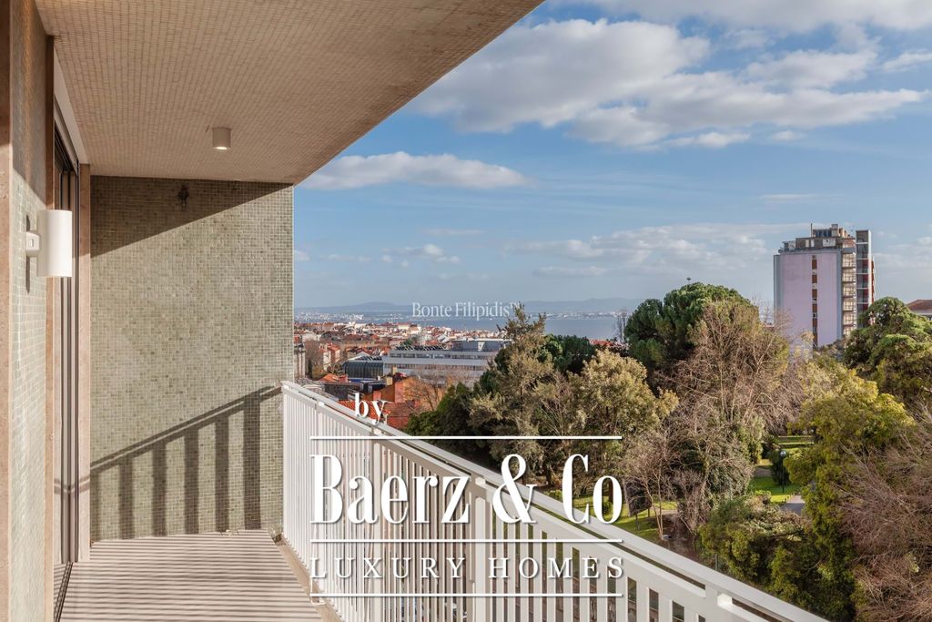 Property photo 1 of 28