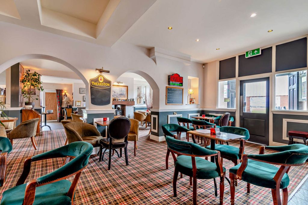 Property photo 3 of 26