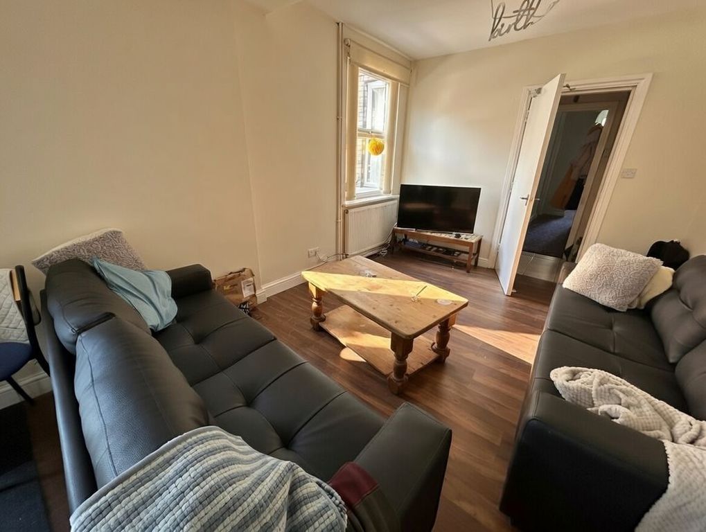 Property photo 2 of 11 Photo 18