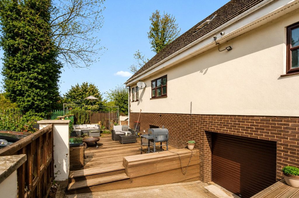 Property photo 1 of 20 Picture No. 23