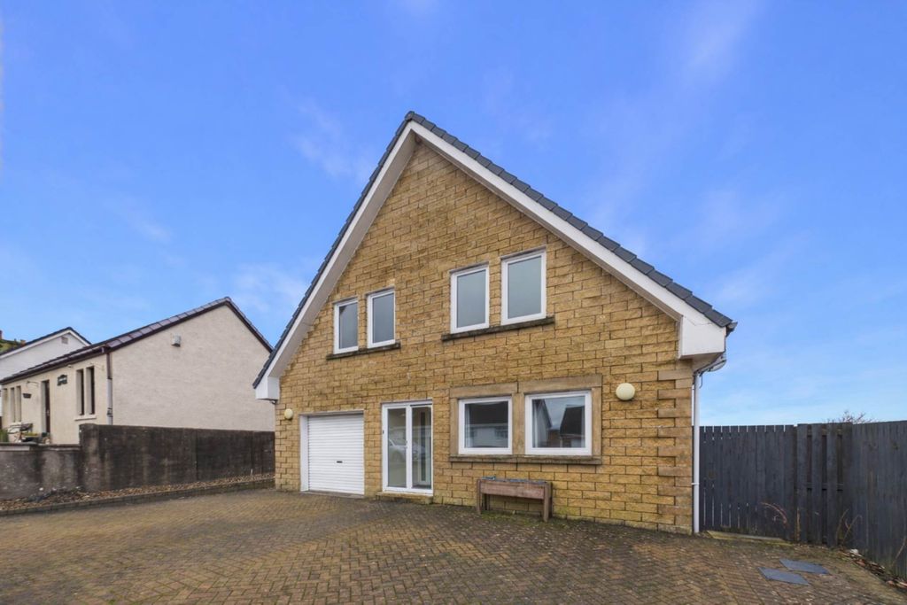 Property photo 1 of 39