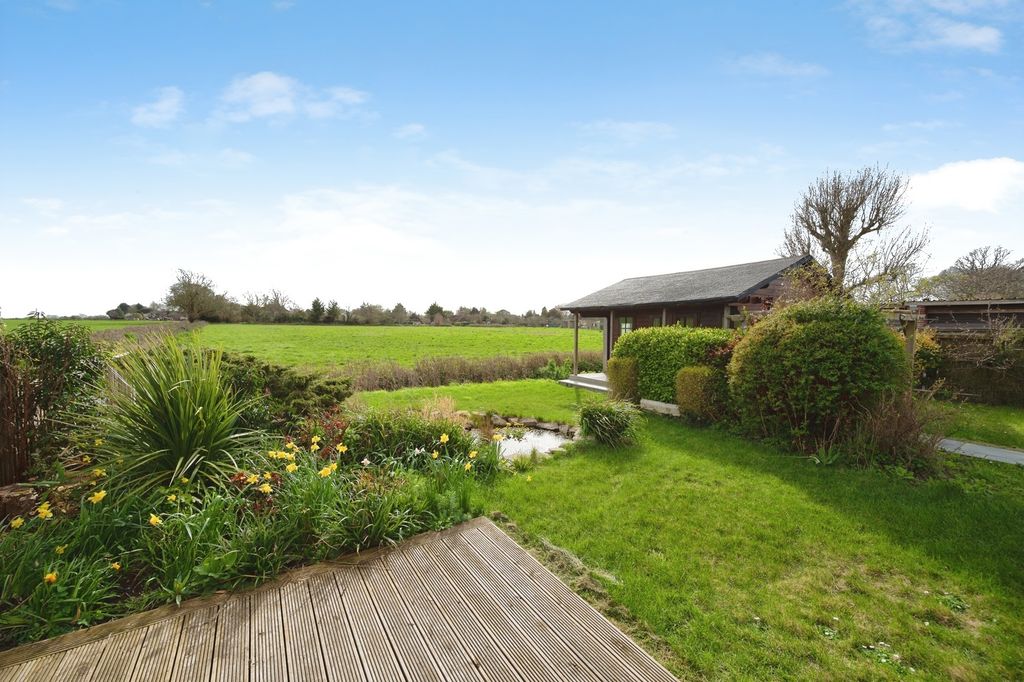 Property photo 1 of 21 Pbox-Img.Jpg