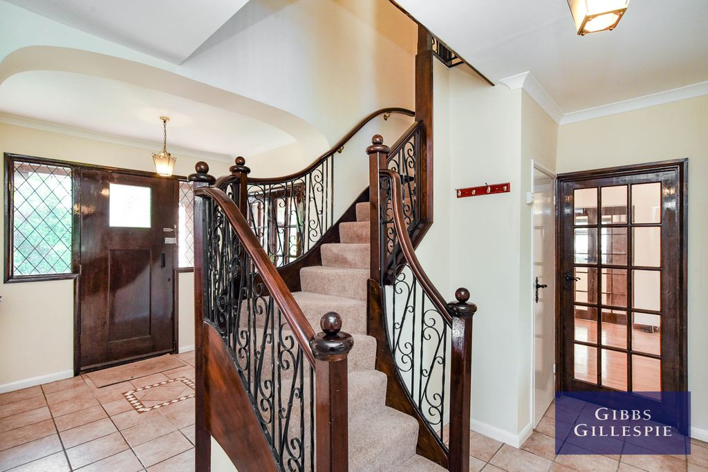 Property photo 2 of 15 2