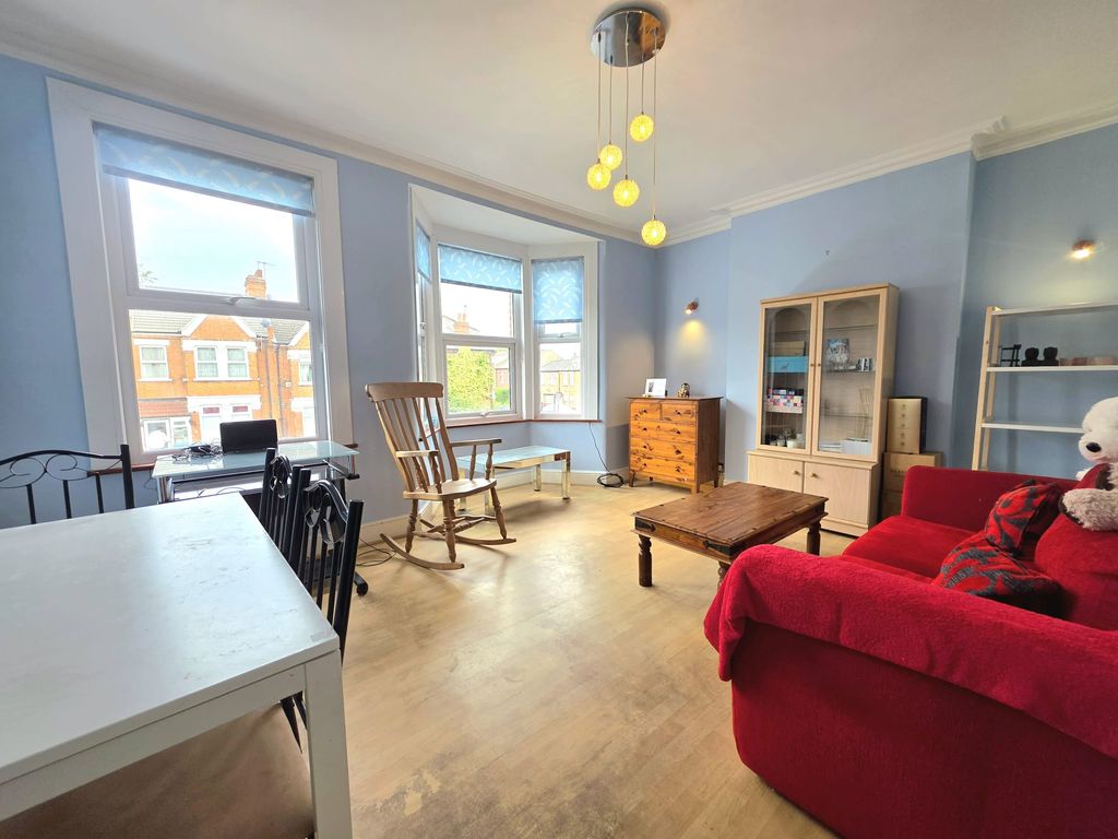Property photo 3 of 13 10