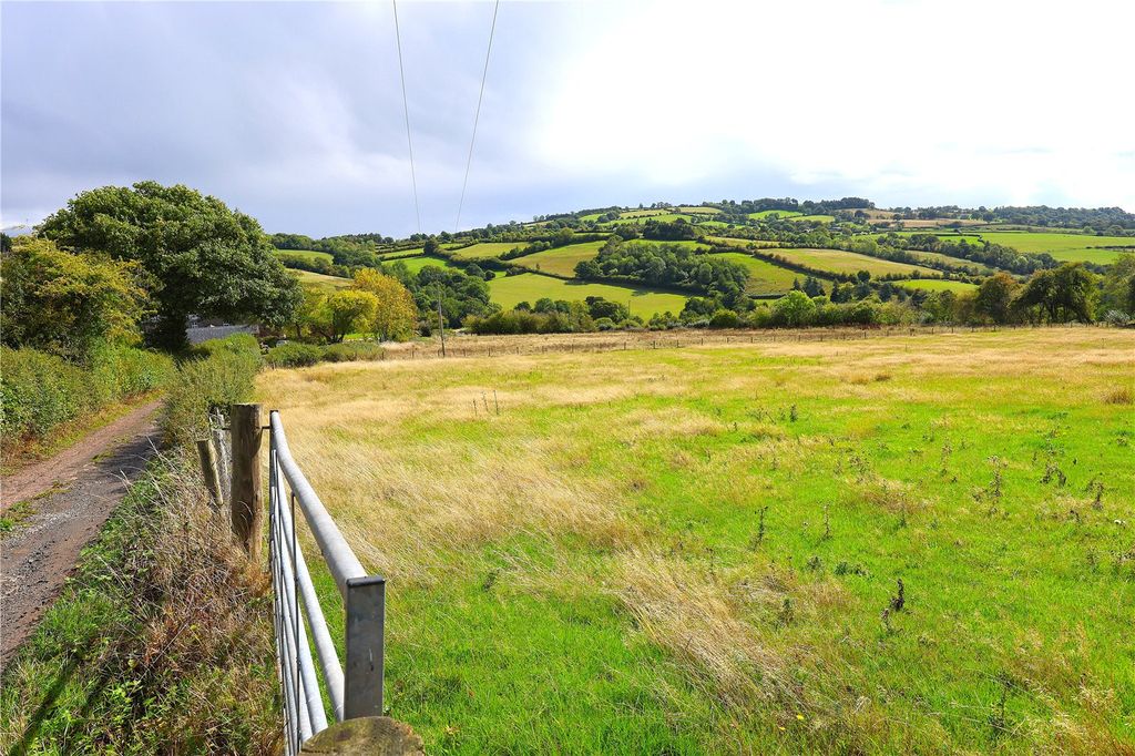 Property photo 3 of 7 Picture No. 03