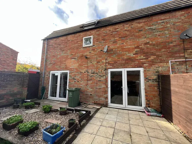 Property photo 3 of 7
