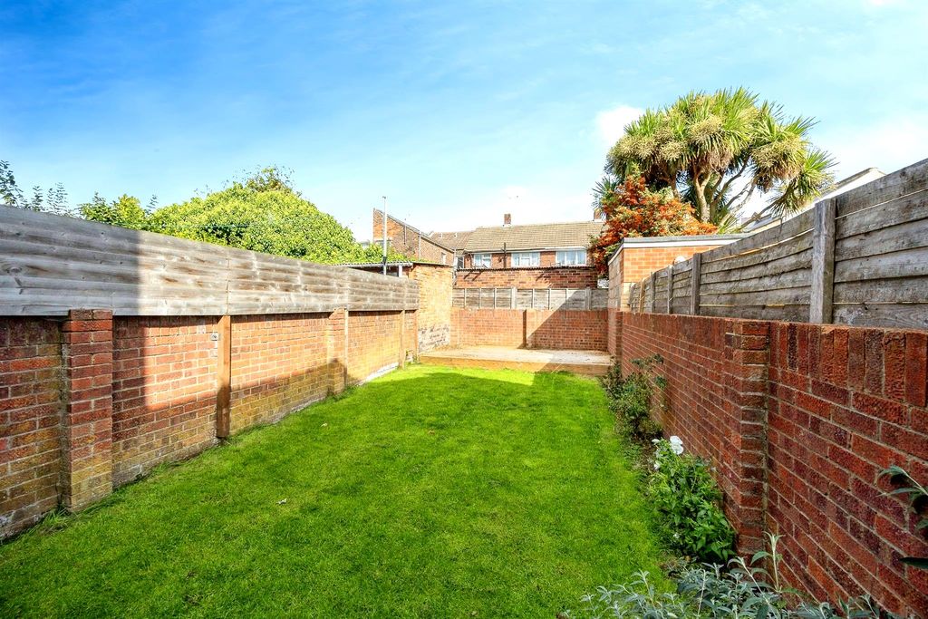 Property photo 2 of 10