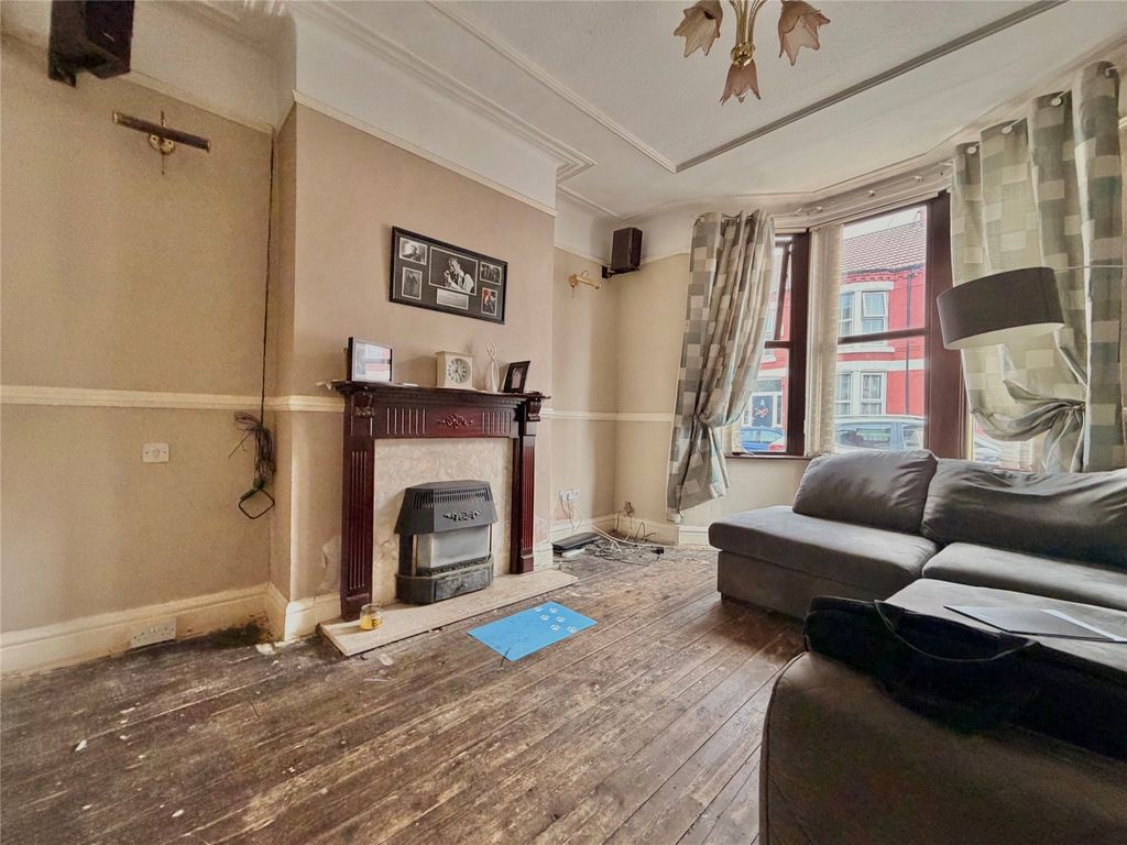 Property photo 3 of 11 Picture No. 02