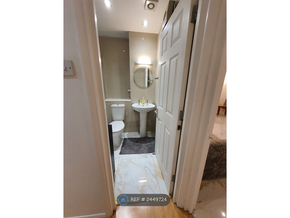 Property photo 3 of 31