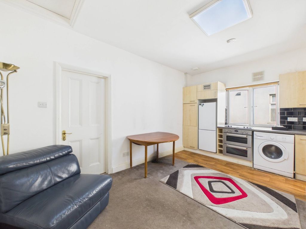 Property photo 1 of 8 Picture No. 36