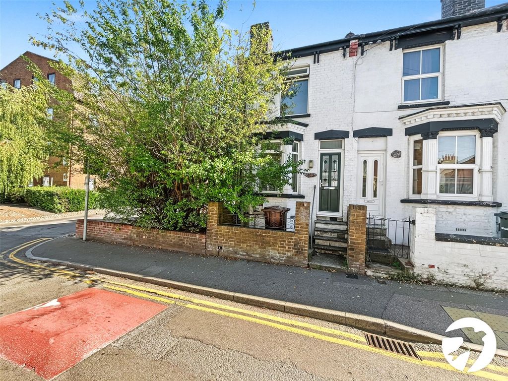 Property photo 1 of 17 Picture No. 09