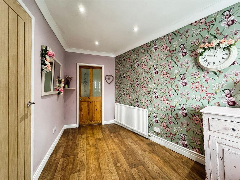Property photo 2 of 15 Entrance Hallway