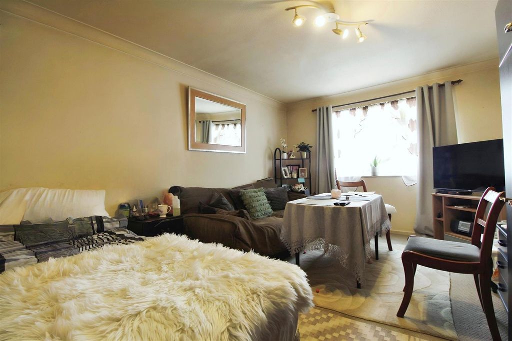 Property photo 2 of 5 Editedimage-591B360F-51B2-48Ed-909d-Bab50A8ce7Bf 2