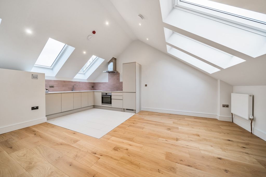 Property photo 1 of 6 1063081 (2)