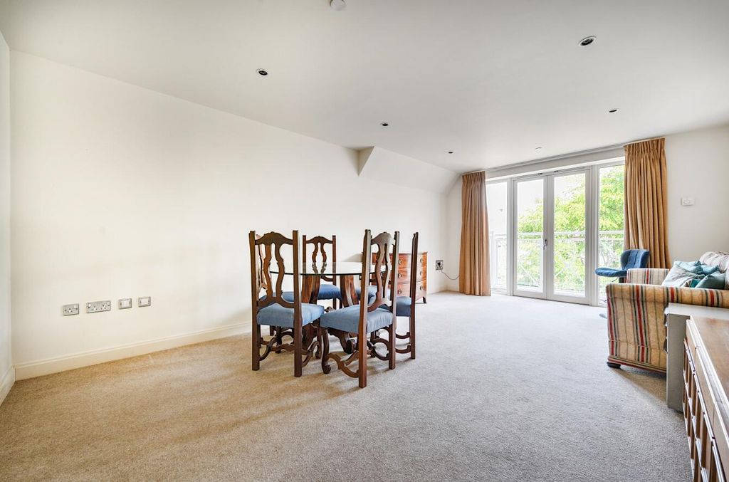 Property photo 3 of 32 -686A6Ed508998-l-1307270-19-685034F510619.Jpg