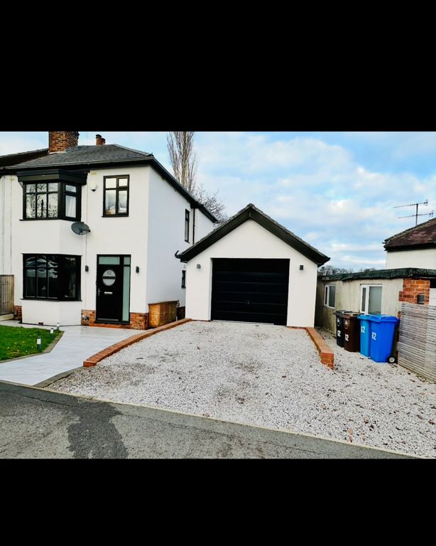 Property photo 1 of 21