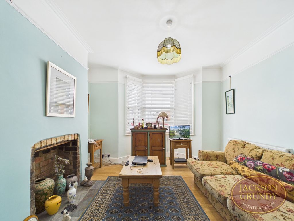 Property photo 3 of 19 Garrick Road