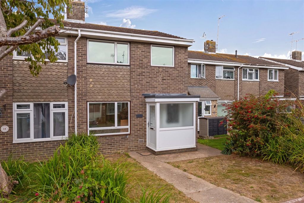 Property photo 1 of 15 Lychpole Walk_13.Jpg