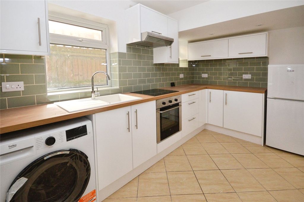 Property photo 3 of 9 Picture No. 04