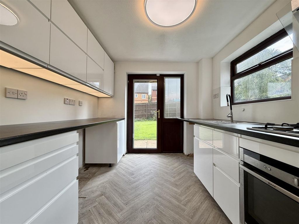 Property photo 2 of 22 2